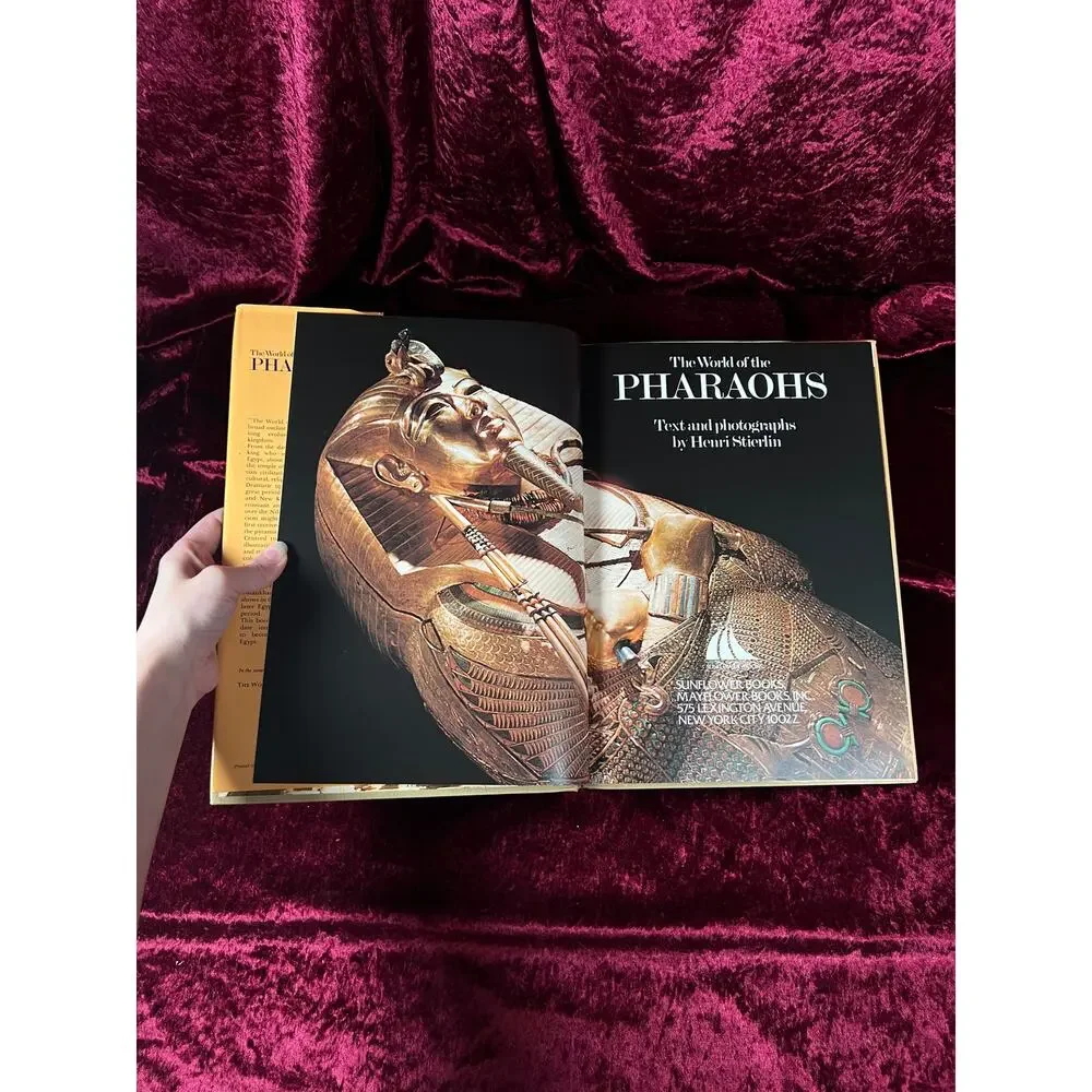 Vintage Hardcover Coffee Table Book – The World of the Pharaohs H. Stierlin 1978